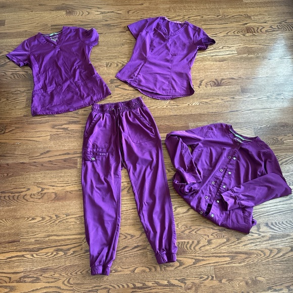 Healing Hands Maroon Scrub Set - Picture 1 of 6